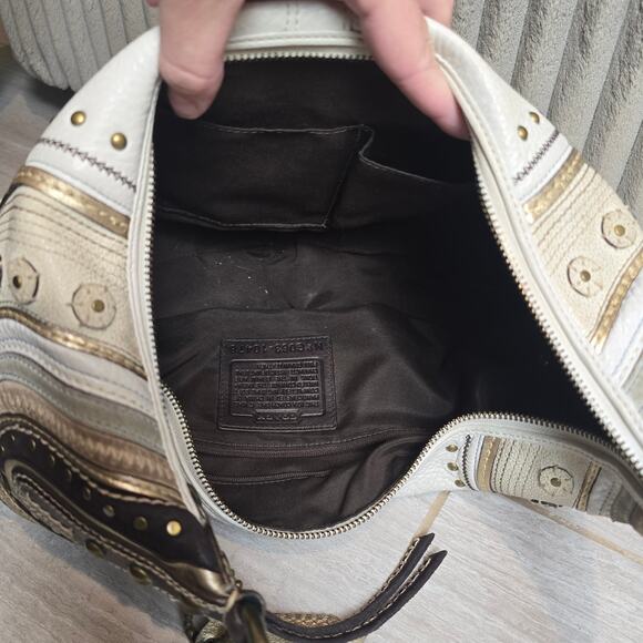 Vintage Coach Hobo Ivory Color, Studded, Appliqued Pebble Leather Handbag - Picture 8 of 9